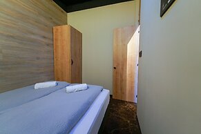 CHORS like a hotel - Hostel