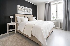 Luminous 1br next to Puu-Vallilla