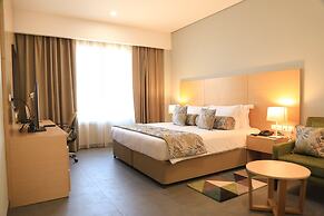 Ayla Ibri Hotel and Mall