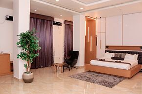 Desikok Royal Hotel
