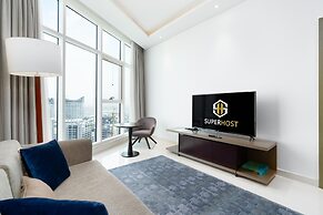 SuperHost - Breathtaking Canal Views From this Cozy Apartment