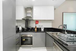 SuperHost - Breathtaking Canal Views From this Cozy Apartment