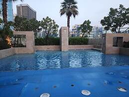 SuperHost - Breathtaking Canal Views From this Cozy Apartment