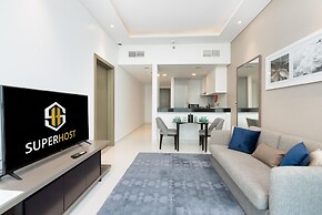 SuperHost - Breathtaking Canal Views From this Cozy Apartment