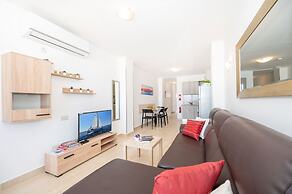 Sea Bliss Penthouse with two terraces enjoying side seaviews by Gatewa