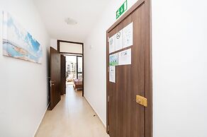 Sea Bliss Penthouse with two terraces enjoying side seaviews by Gatewa