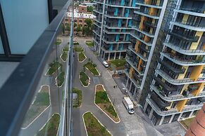 WaterFront City Apartments by UrbanRent