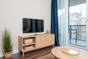 WaterFront City Apartments by UrbanRent