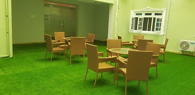 PRINAJ HOTEL & RESORT