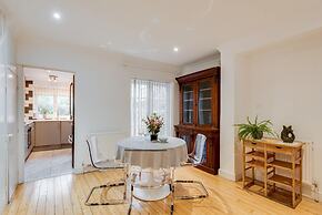 Bright Spacious 2-bedroom Jericho House