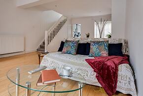 Bright Spacious 2-bedroom Jericho House