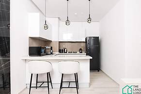 E24 Grand Luxe Tout Quip et Central