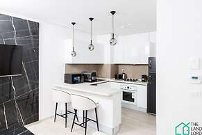 E24 Grand Luxe Tout Quip et Central