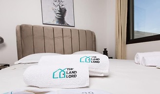 E24 Grand Luxe Tout Quip et Central