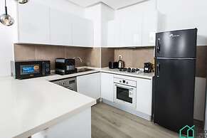 E24 Grand Luxe Tout Quip et Central