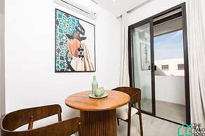 E24 Grand Luxe Tout Quip et Central