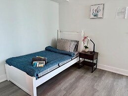 Waterfront Boutique Suites