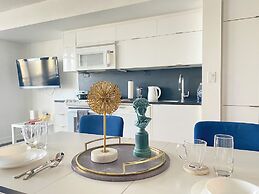 Waterfront Boutique Suites