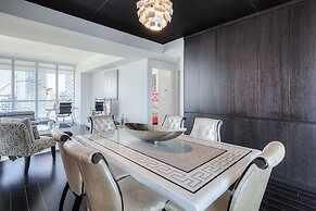 Waterfront Boutique Suites