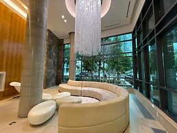 Waterfront Boutique Suites