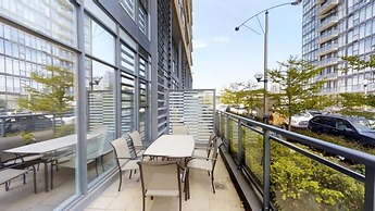 Waterfront Boutique Suites