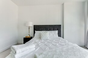 Waterfront Boutique Suites