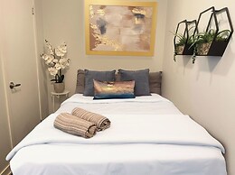 Waterfront Boutique Suites