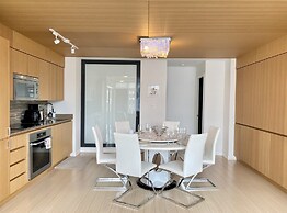 Waterfront Boutique Suites