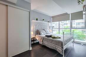 Waterfront Boutique Suites