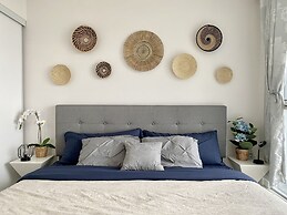 Waterfront Boutique Suites