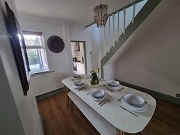 Stylishly Designed House Dartford