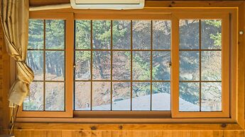 Gapyeong Dolgungpensyeon&kaempingjang