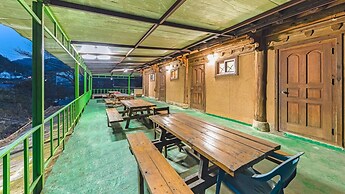 Gapyeong Dolgungpensyeon&kaempingjang