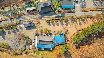 Gapyeong Dolgungpensyeon&kaempingjang