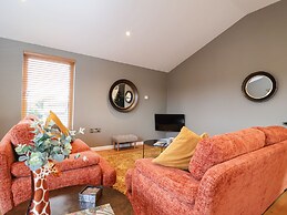 Woodbridge Penthouse