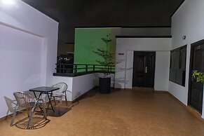 Executive Three Bedroom Furnished Apartment