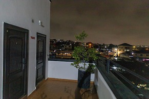 Executive Three Bedroom Furnished Apartment