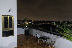 Executive Three Bedroom Furnished Apartment