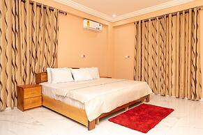 Executive Three Bedroom Furnished Apartment