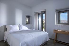 Luxury Villa With Stunning Views in Agios Nikolaos