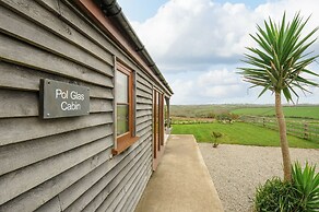 Pol Glas Cabin