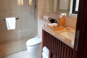 Luxury 2bedroom Apartment with sea view