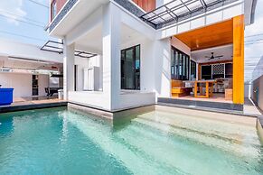 Exquisite Pool Villa B