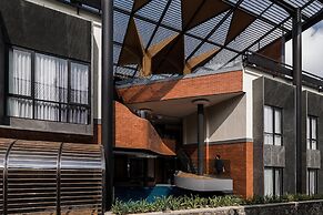 Allura Azana Resort Tawangmangu