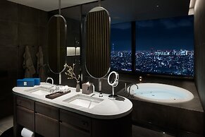 BELLUSTAR TOKYO, A Pan Pacific Hotel