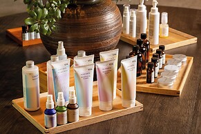 BELLUSTAR TOKYO, A Pan Pacific Hotel