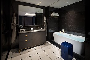 BELLUSTAR TOKYO, A Pan Pacific Hotel