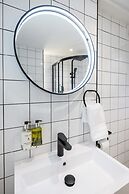 Beautiful 3 Bed House - Habita Property