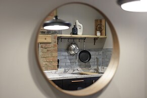 Beautiful 3 Bed House - Habita Property