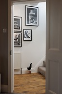 Beautiful 3 Bed House - Habita Property